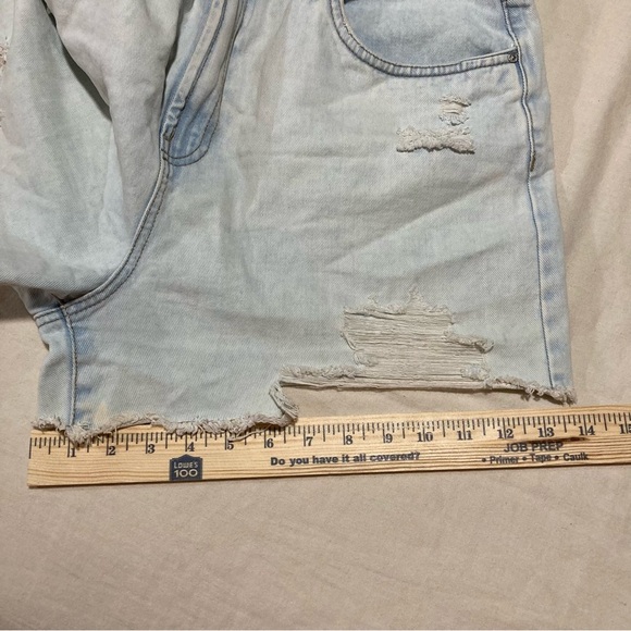 Refuge Denim Chelsea Light Blue Denim Shorts | Distressed - Picture 5 of 16